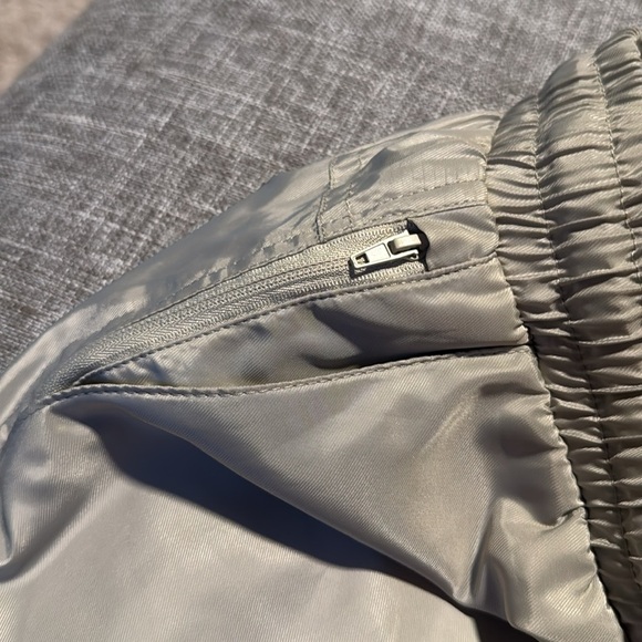 Maison Article Men’s Leisure Shorts Size Large in Champagne - Picture 6 of 8